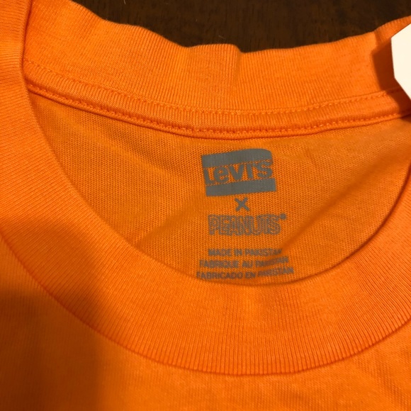 Levis x Peanuts Snoopy Vintage Graphic T-Shirt - Picture 3 of 5